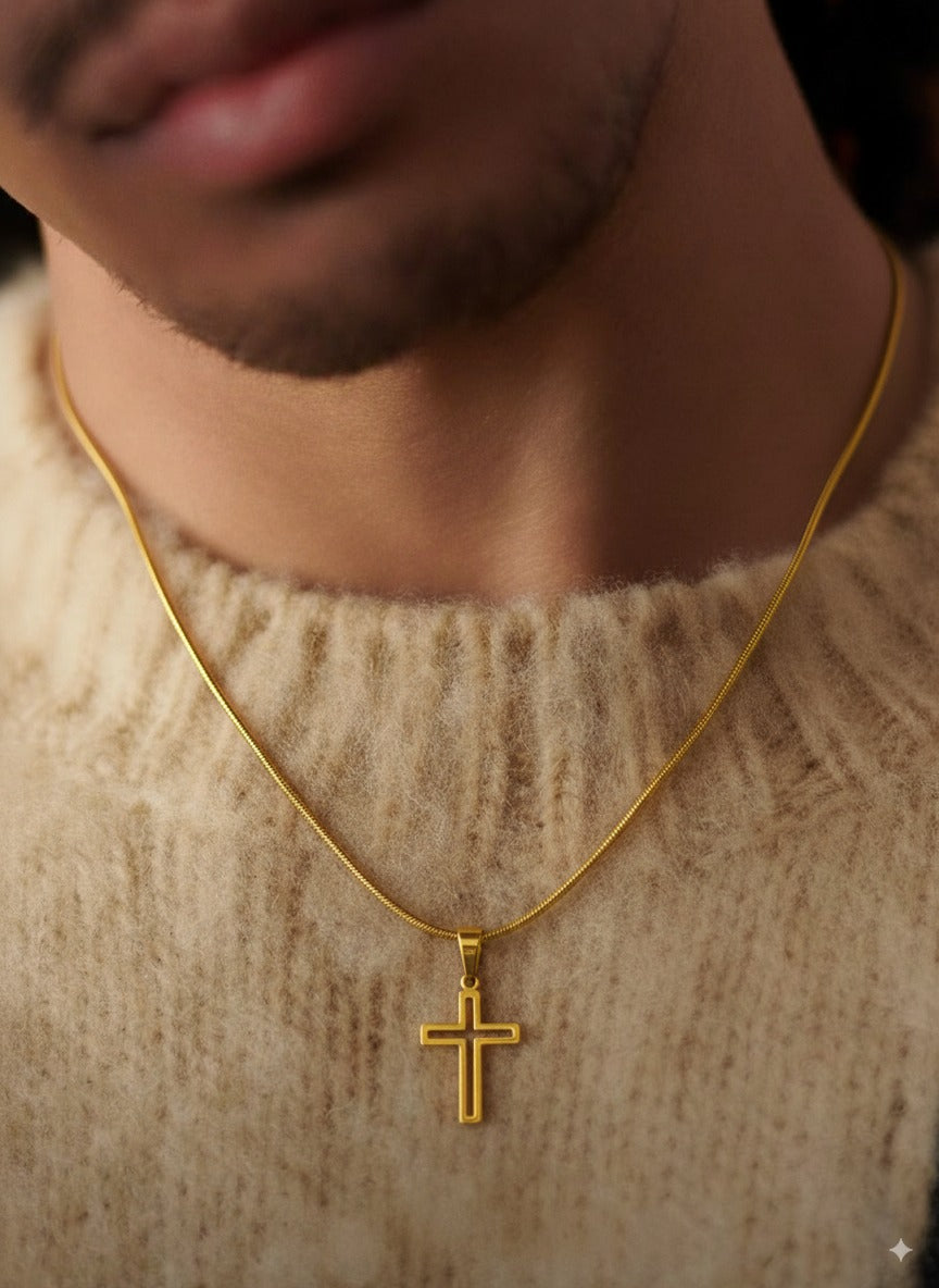 Etrel Cross Pendant With Chain