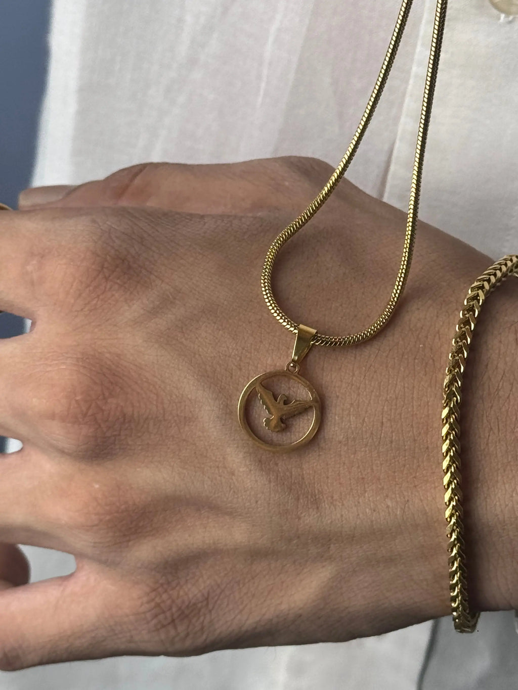 Aero Pendant Gold