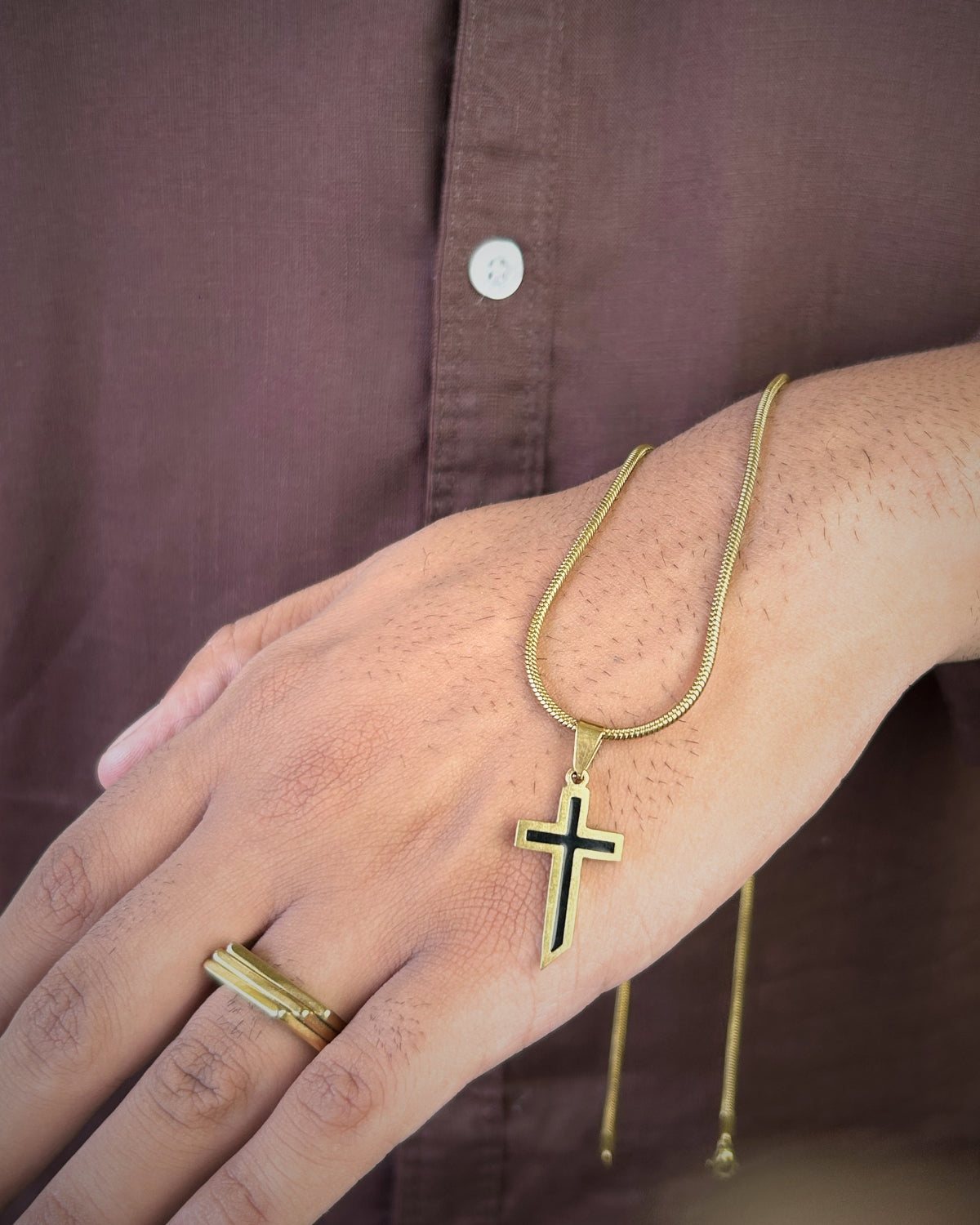 Noir Cross