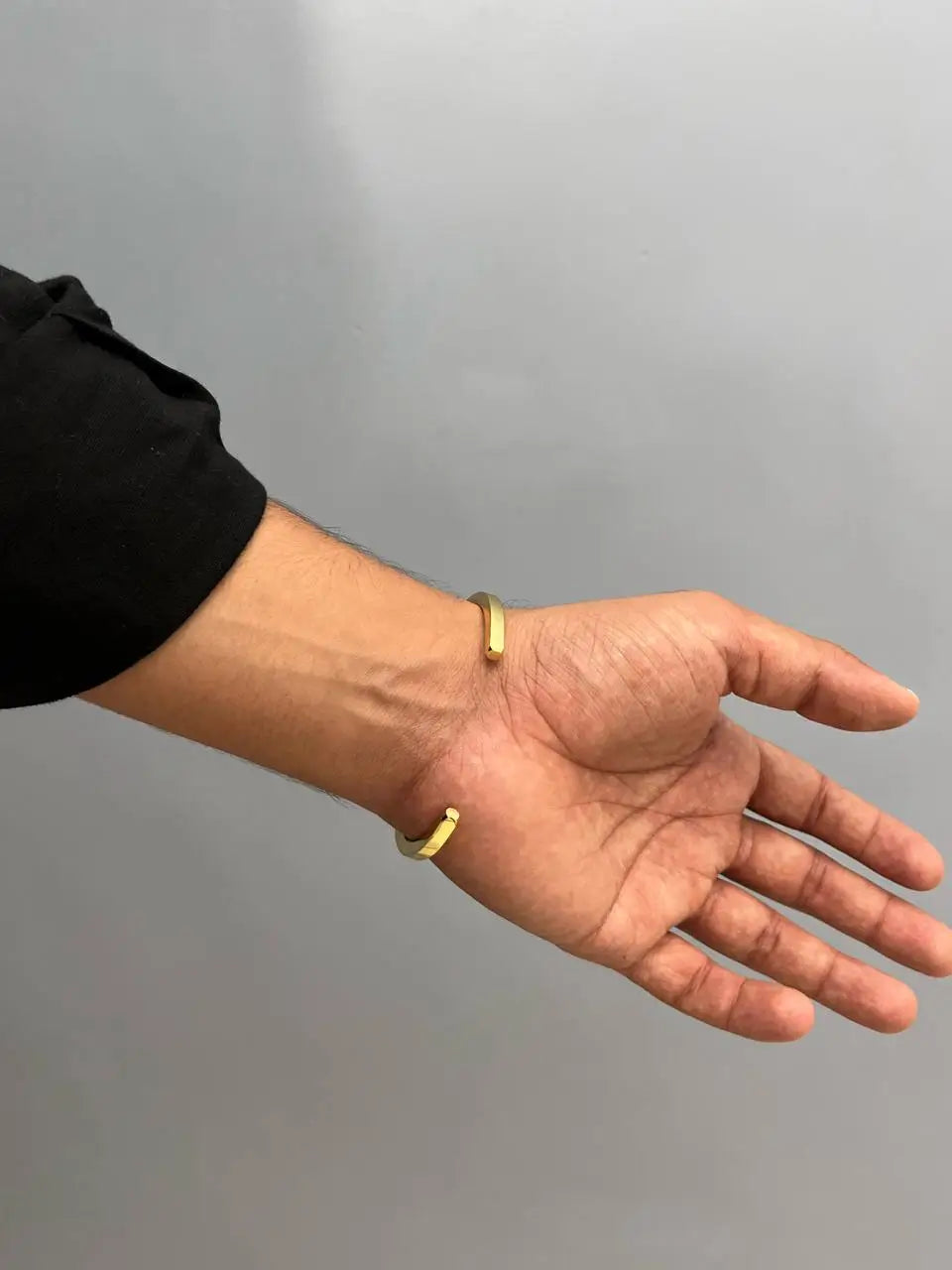 Helios Arc Cuff
