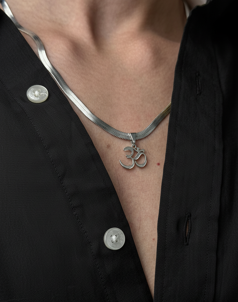 Om Pendant Silver Edition